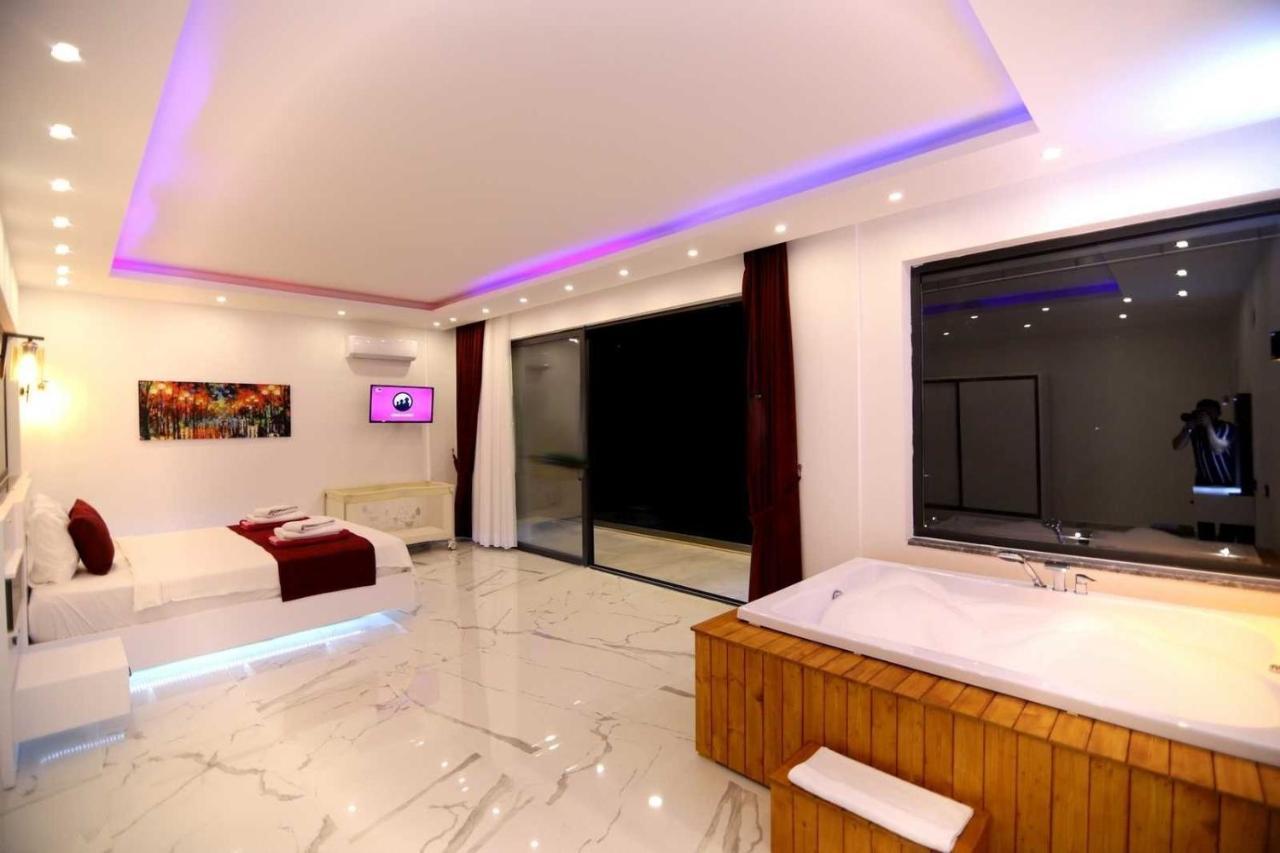 Villa Lycian-Kalkan 3 Bedroom-2 Jakuzzies-Sauna-Turkish Hamam-Huge Private Pool And Lovely Garden Kaş Eksteriør bilde