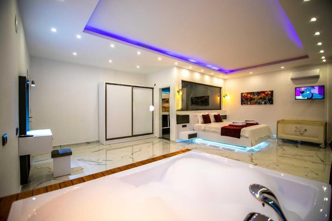 Villa Lycian-Kalkan 3 Bedroom-2 Jakuzzies-Sauna-Turkish Hamam-Huge Private Pool And Lovely Garden Kaş Eksteriør bilde